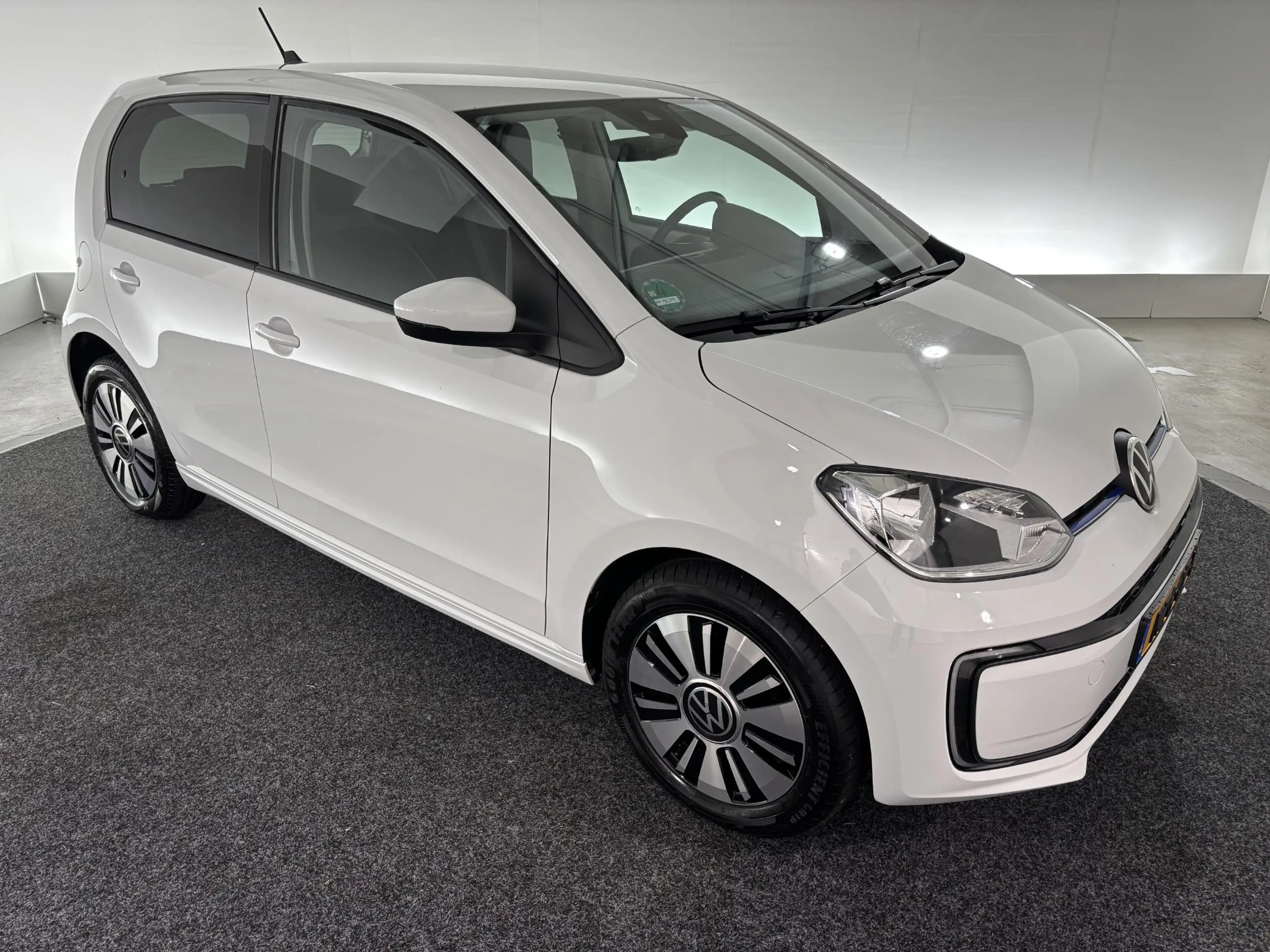 Volkswagen e-up! e-up! Style | ALL-IN PAKKET | CAMERA | STOELVERW. — photo 23