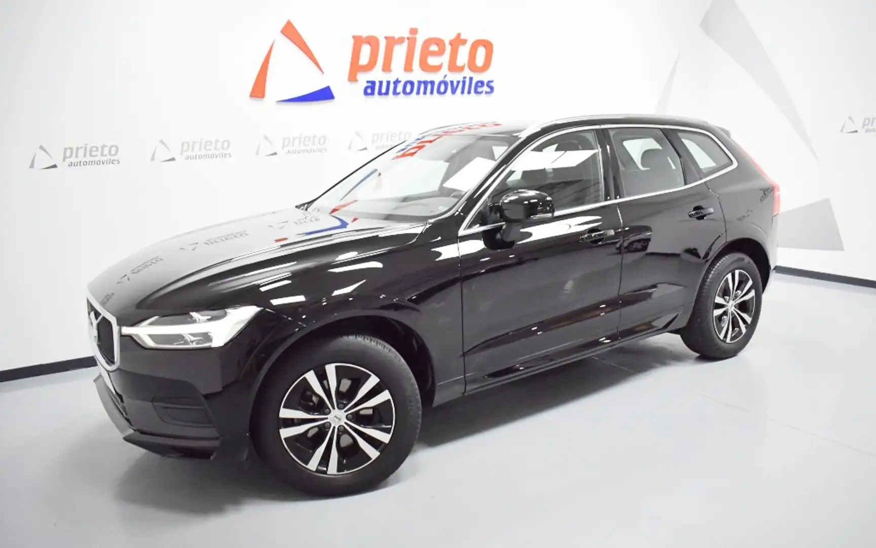 Volvo XC60 D4 Business Plus Aut. Schwarz - 1