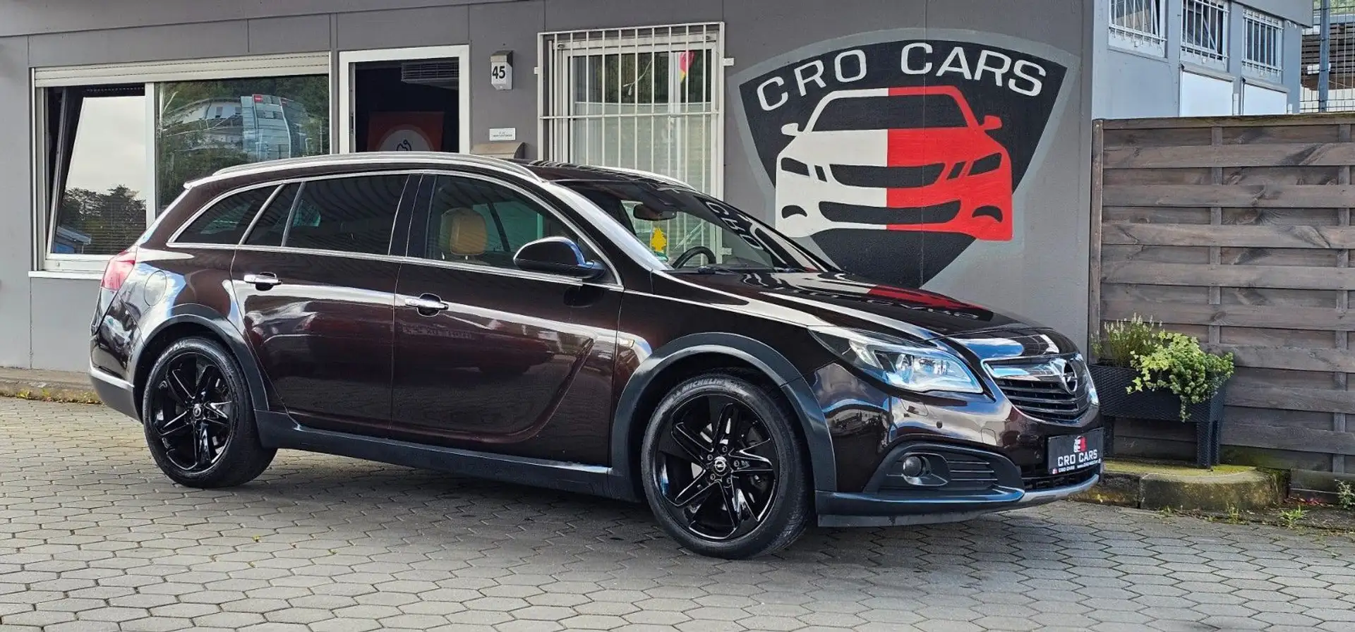 Opel Insignia A Country Tourer Basis 4x4 Braun - 1