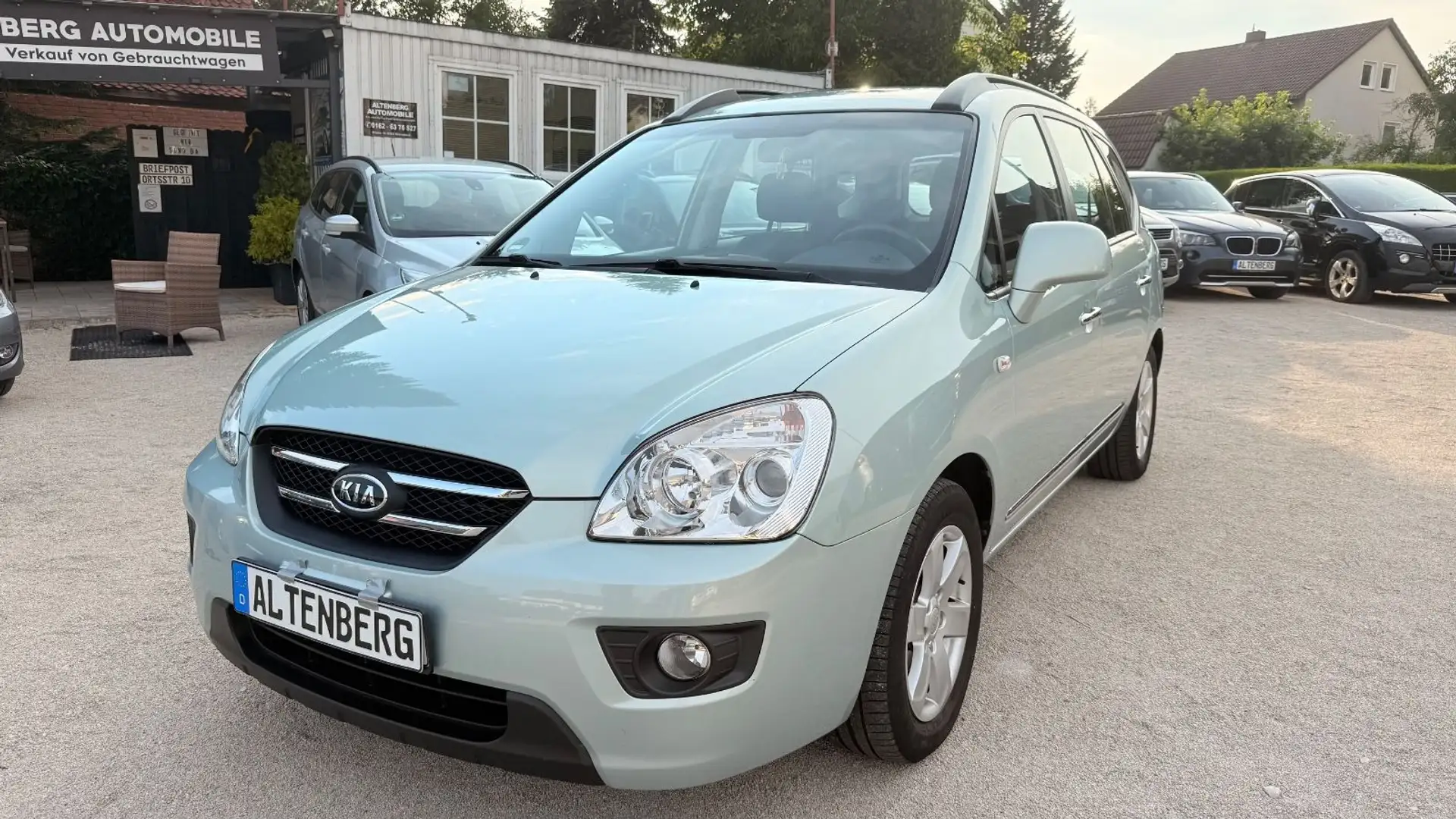 Kia Carens 2.0 CRDi ,Klimaautomtik,AHK. Grün - 1