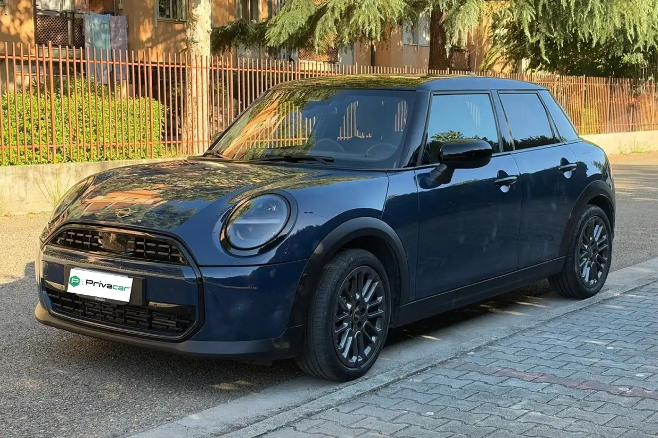 MINI Cooper Mini 5 Porte Cooper C Favoured — photo 1 of 15