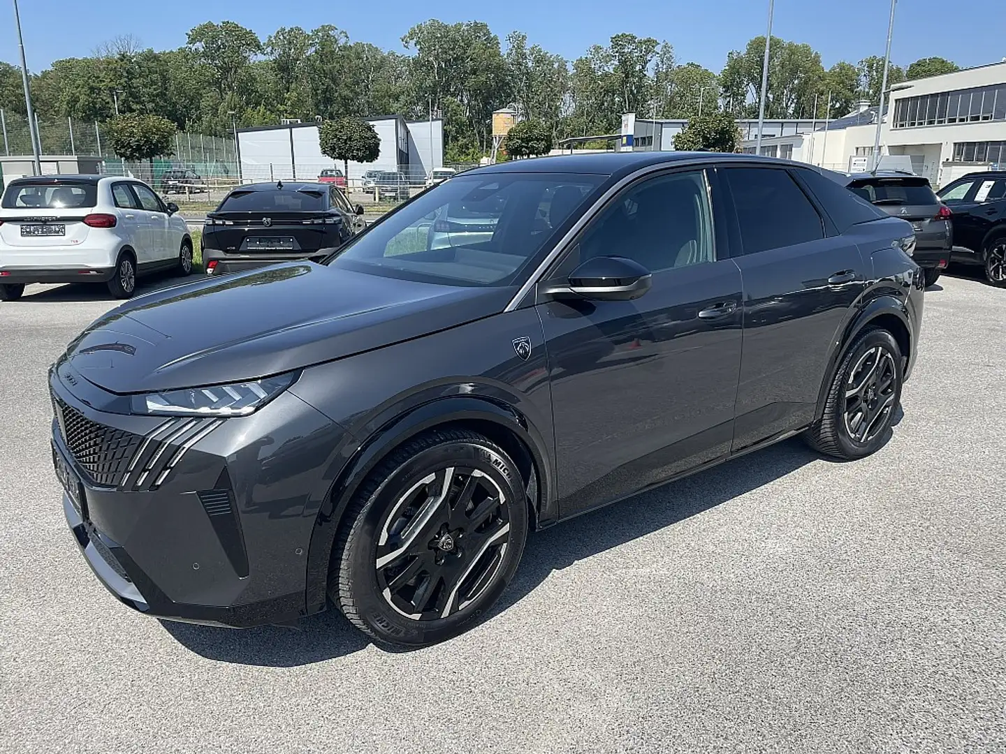 Peugeot 3008 Elektro 210 73kWh GT inkl. Anhängerkupplung Grau - 2