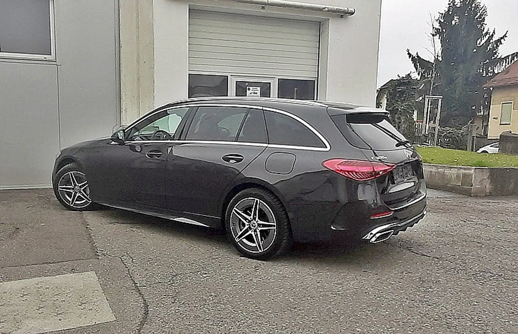 Mercedes-Benz C 300 e T Aut. * AMG-Line * Top Ausstattung * Grau - 2