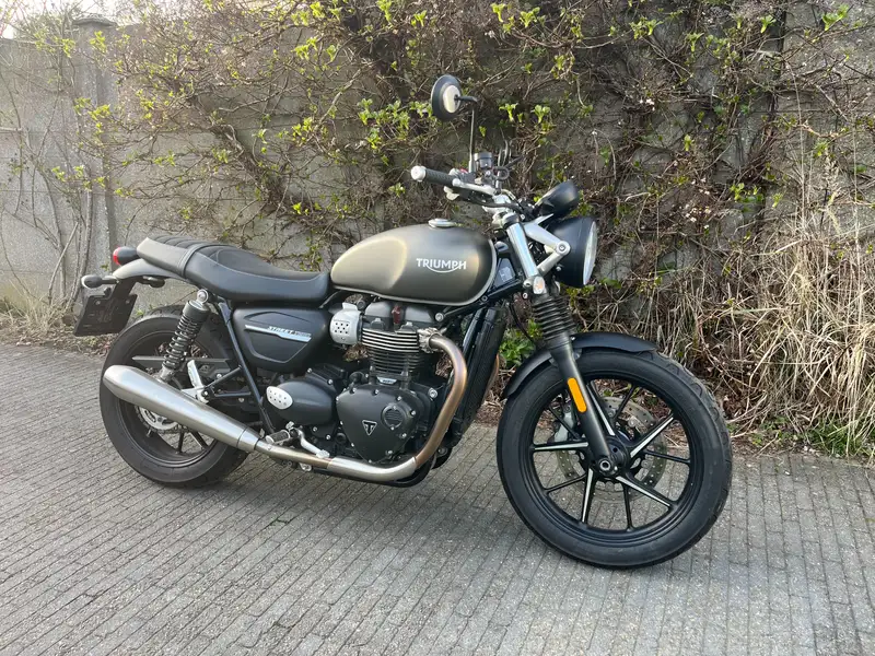 Triumph Street Twin - foto 4