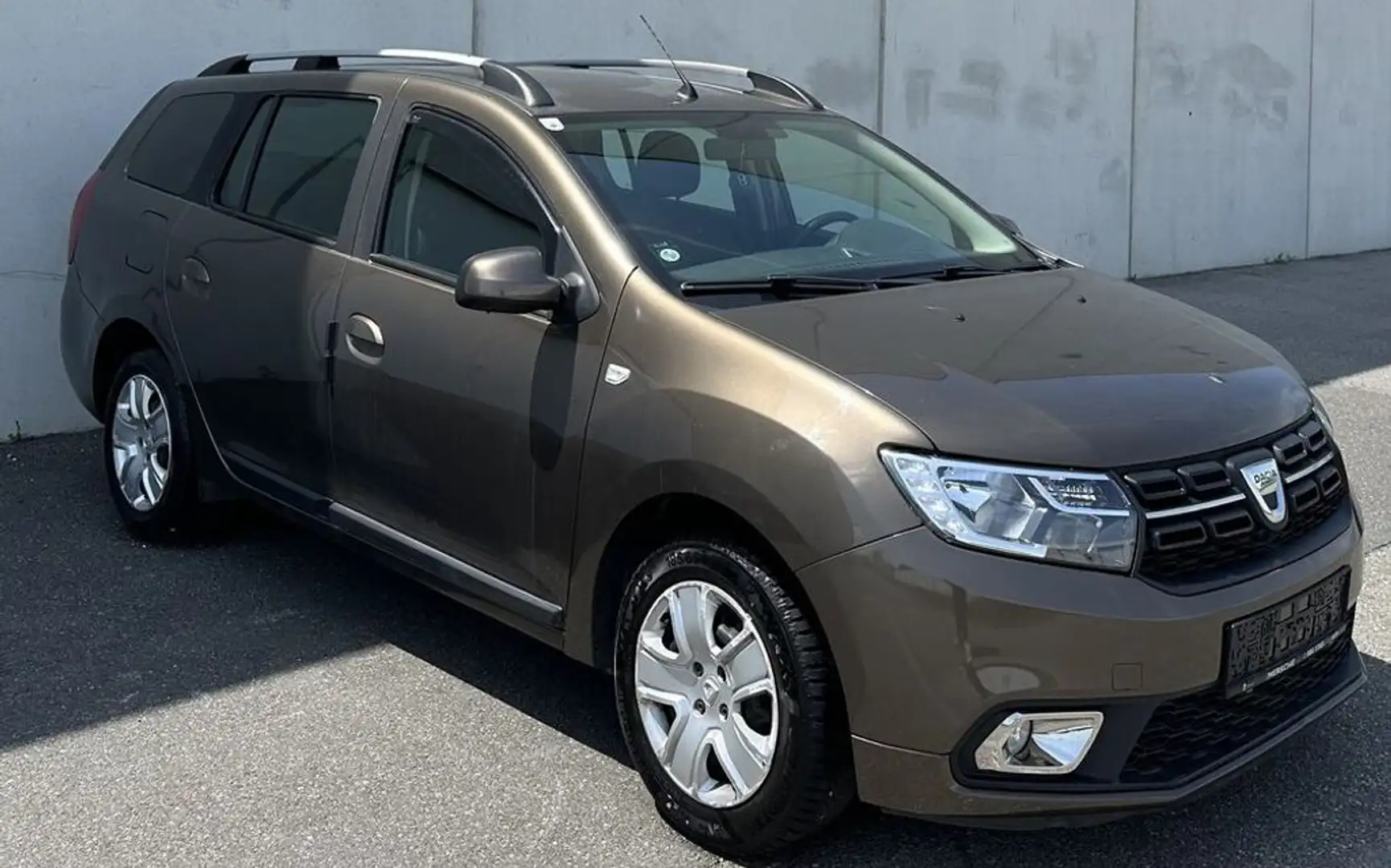 Dacia Logan Supreme 2.Besitz Marrone - 1