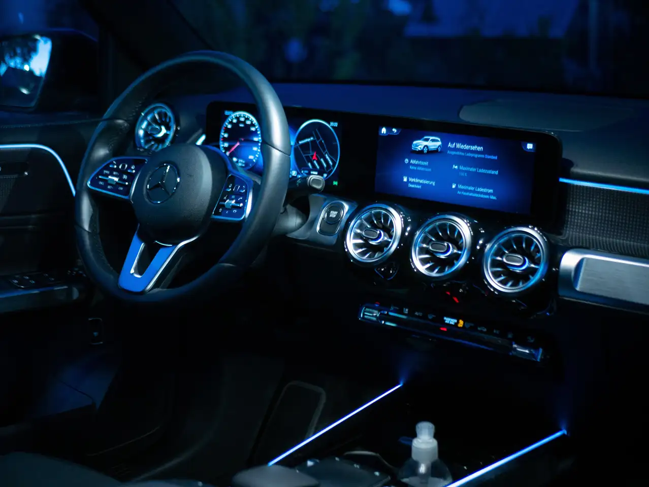 Mercedes-Benz EQA 300