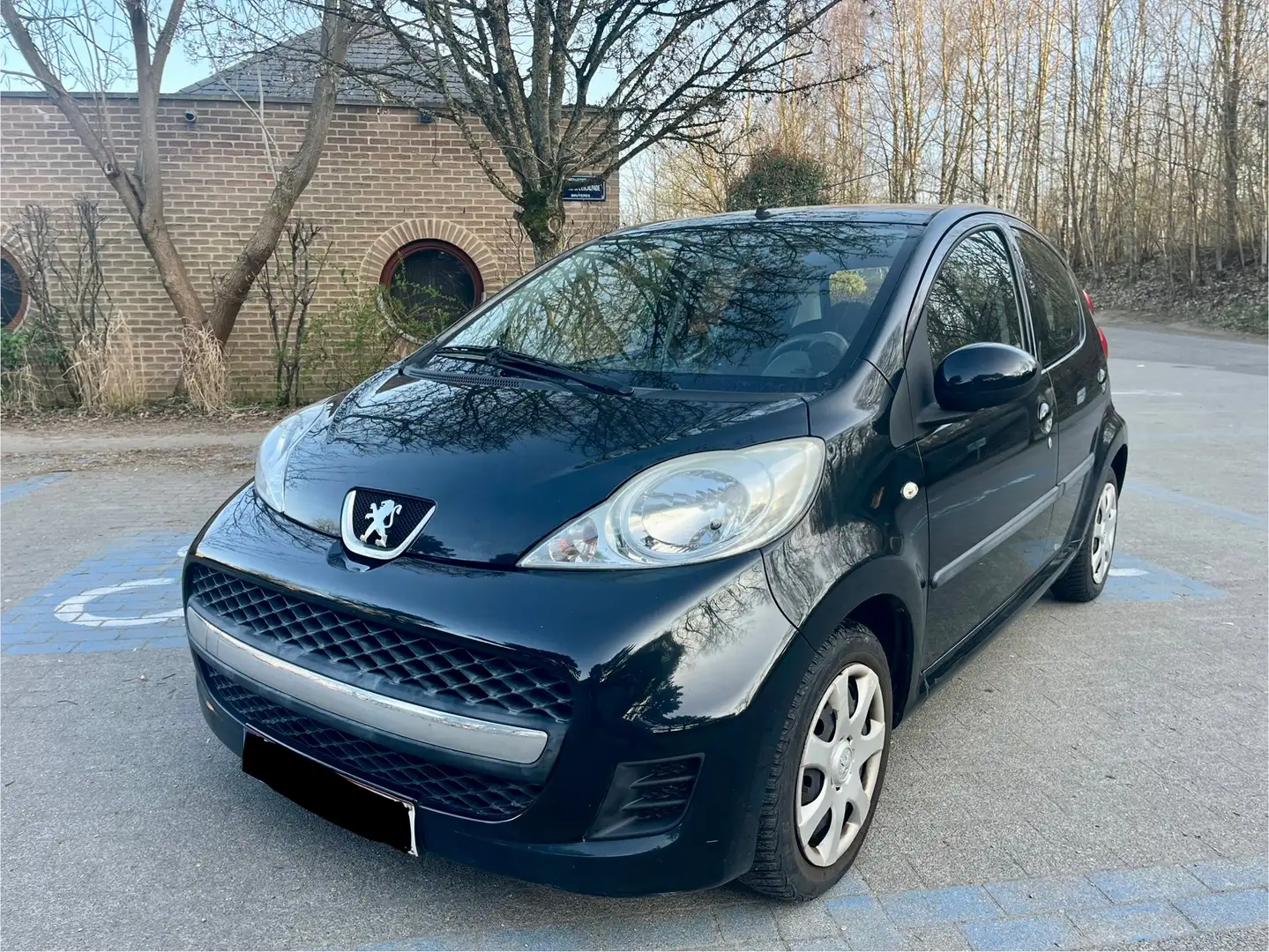 Peugeot 107 Kit Pneus hiver + Kit pneus été Noir - 1