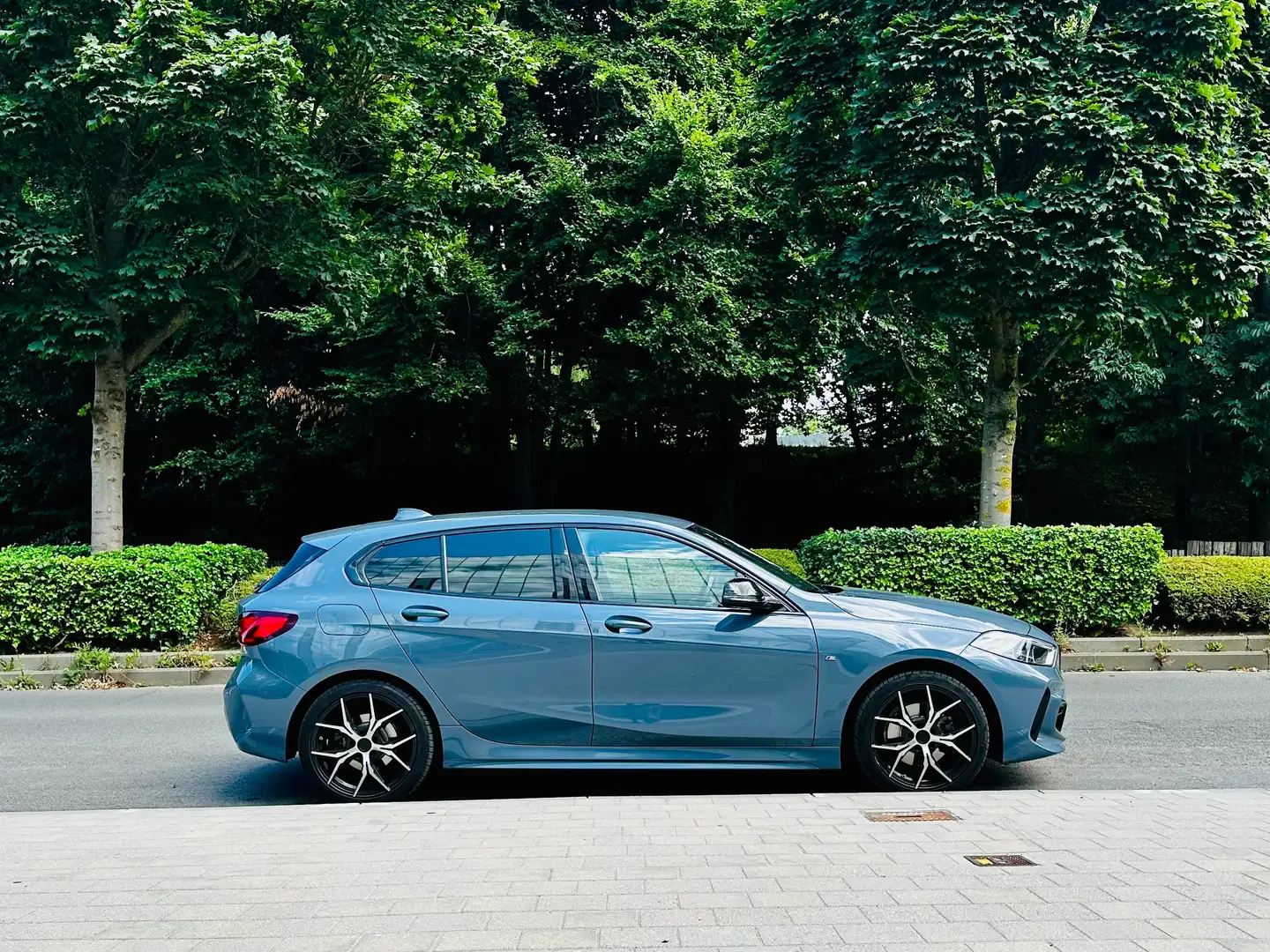 BMW 118 118i essence Pack M super équipée Gris - 2