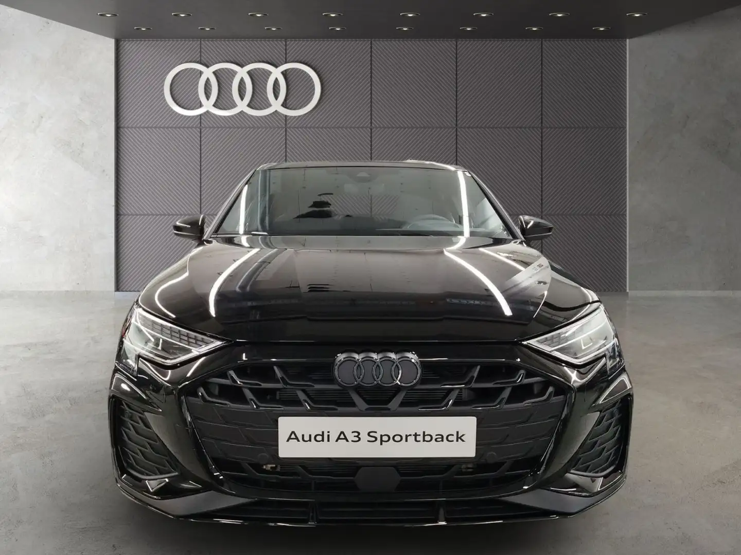 Audi A3 S line 45 TFSI e S tronic Schwarz - 2