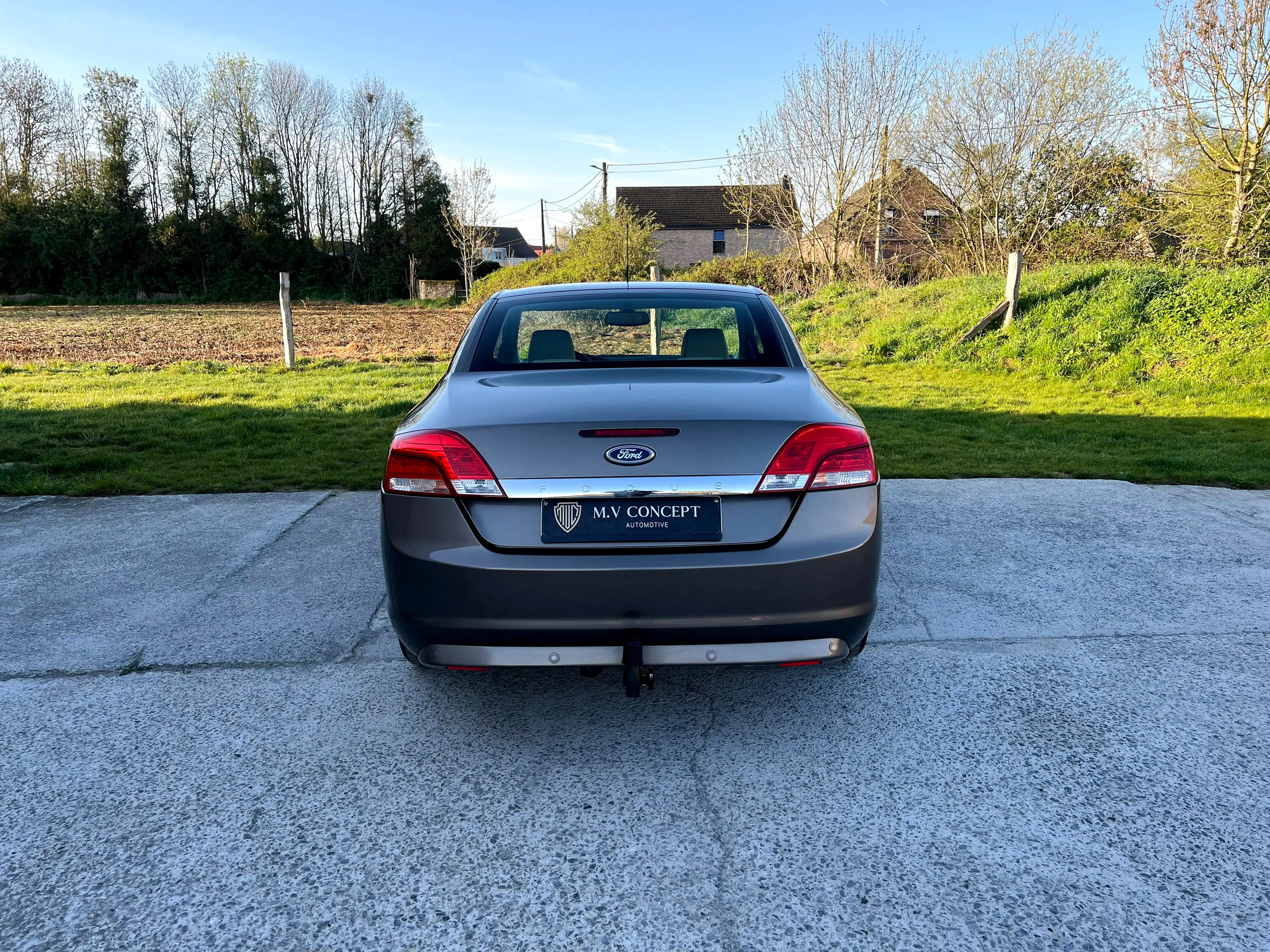Ford Focus CC 2.0 TDCi Titanium — photo 11