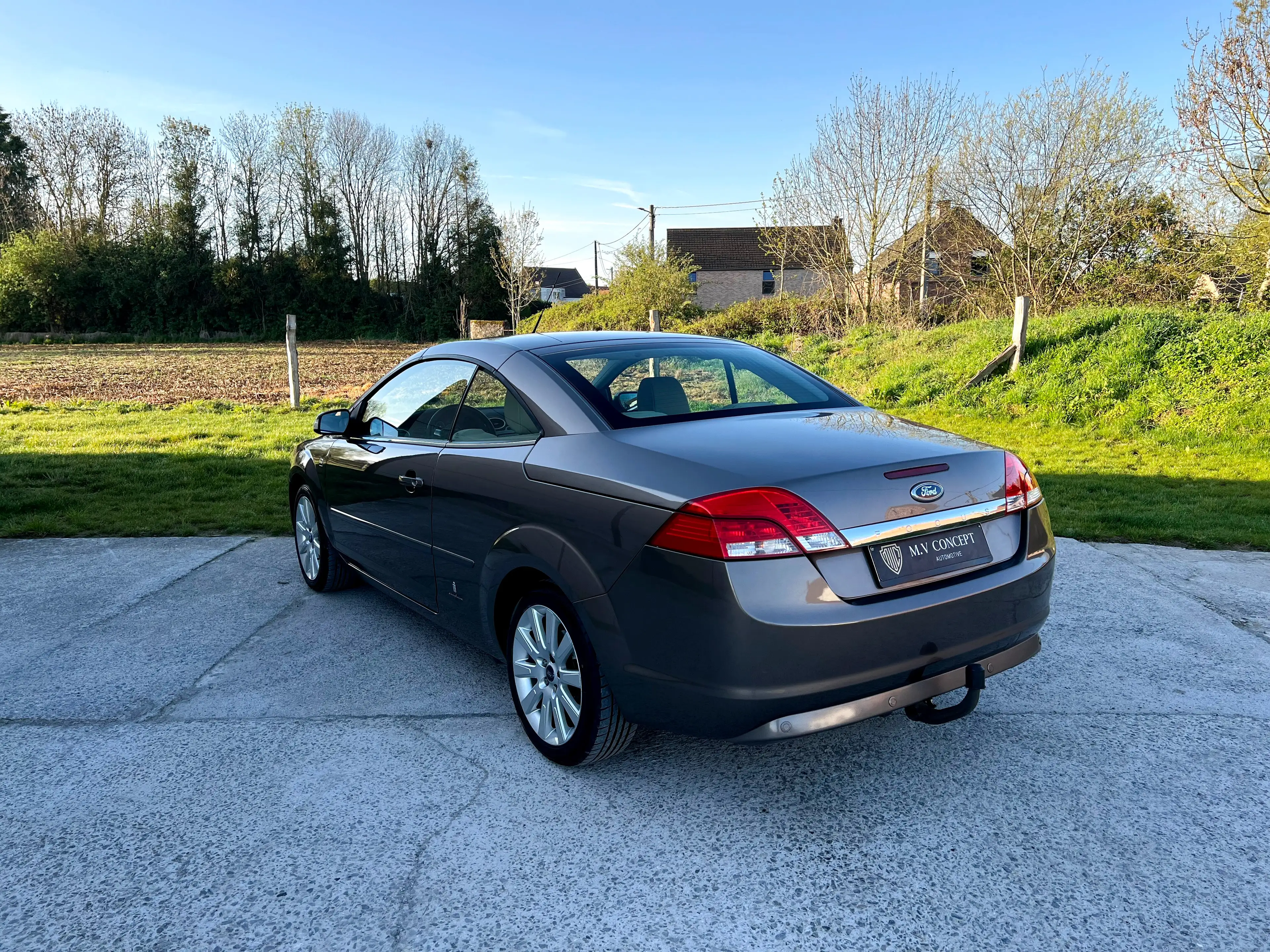 Ford Focus CC 2.0 TDCi Titanium — photo 12