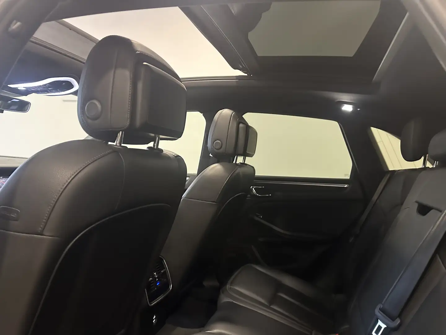 Porsche Macan 2.0 245cv pdk Noir - 1
