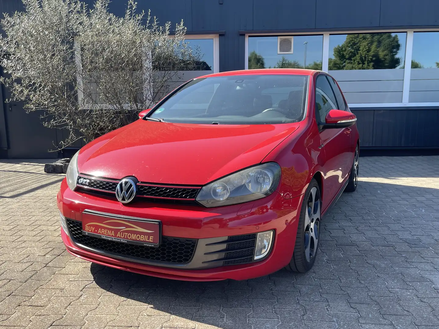 Volkswagen Golf GTI 2.0 TSI Limousine Rot 2.Hand 18 Zoll Top Gepflegt Rouge - 1