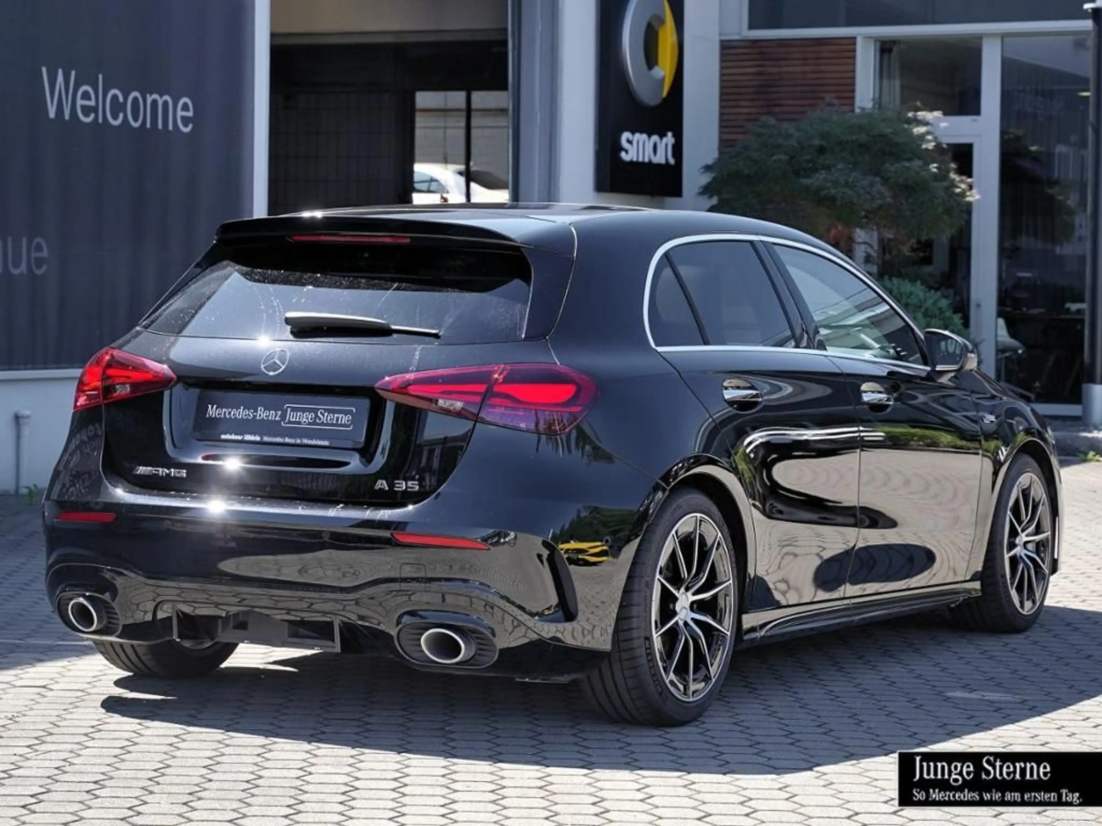 Mercedes-Benz A 35 AMG AMG A 35 4MATIC Kompaktlimousine 360 AHK AUT LM — photo 3
