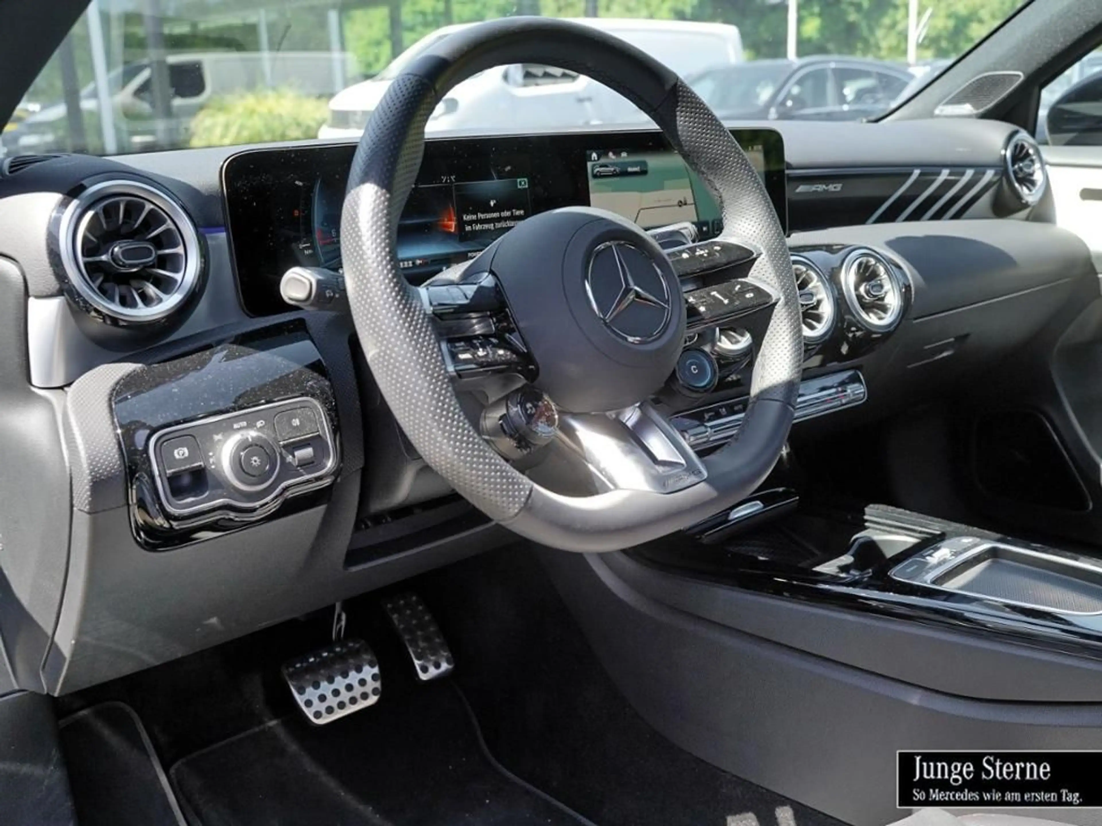 Mercedes-Benz A 35 AMG AMG A 35 4MATIC Kompaktlimousine 360 AHK AUT LM — photo 15