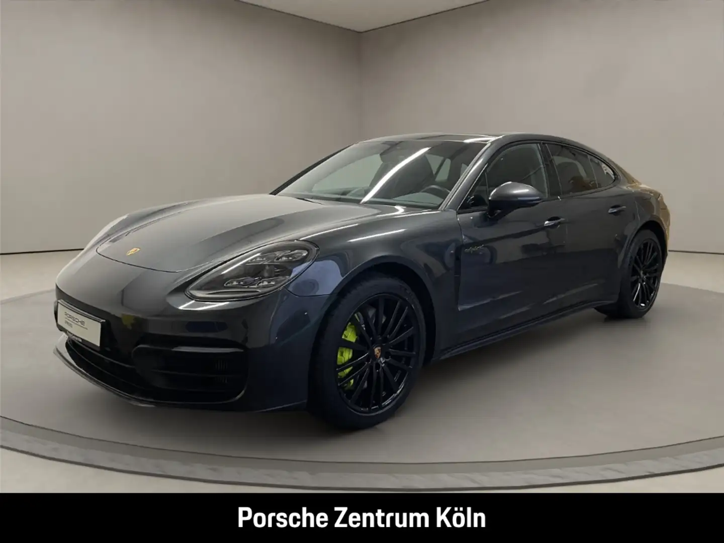 Porsche Panamera 4 E-Hybrid Platinum Edition 20-Zoll LED Grijs - 1
