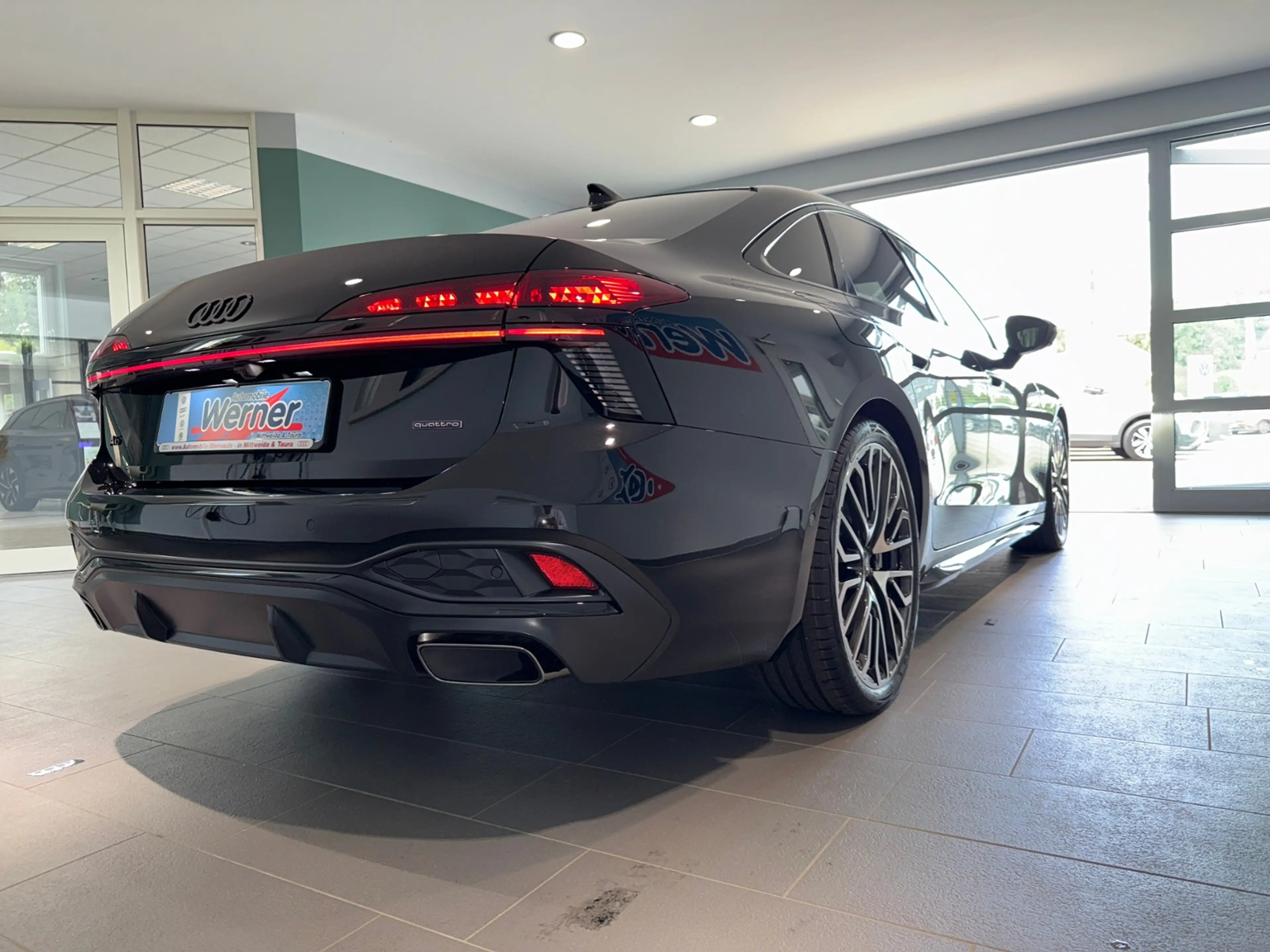Audi A6 Limousine 3.0TFSI quattro NeuesModell PanoDach — photo 9