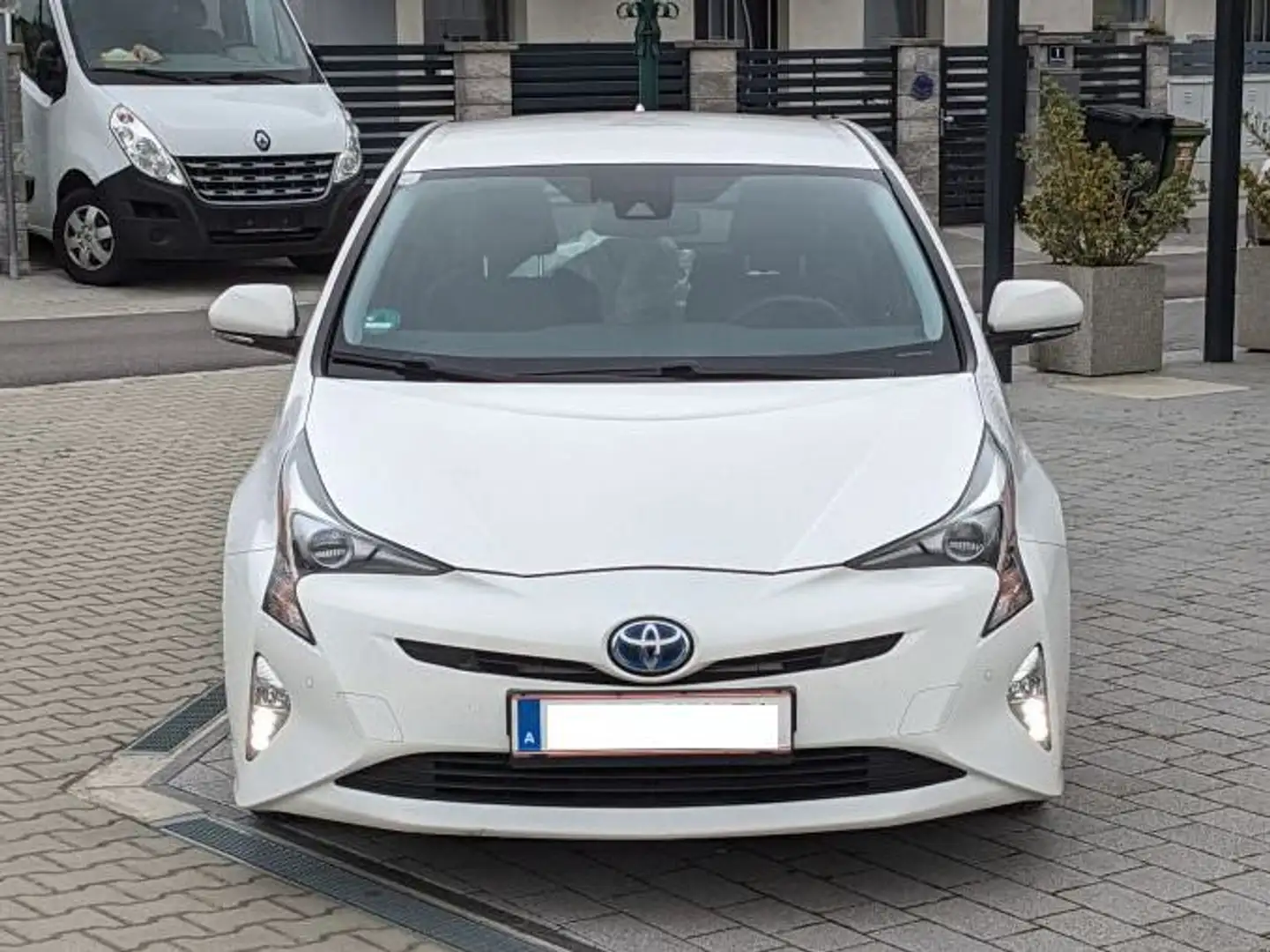 Toyota Prius Garantie! Prius 1,8 VVT-i Hybrid Lounge Vollausst. Weiß - 2