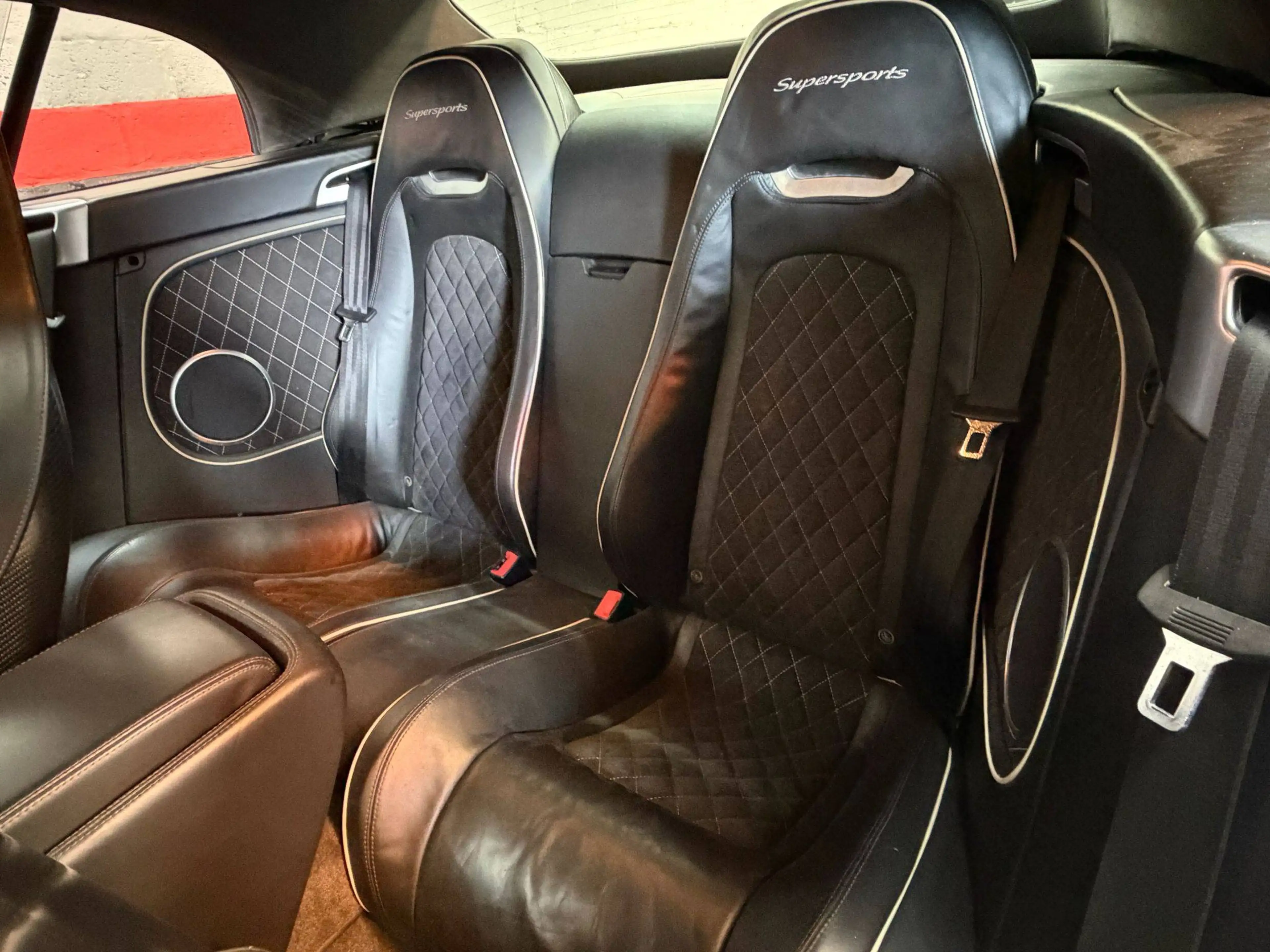 Bentley Continental GTC — photo 11