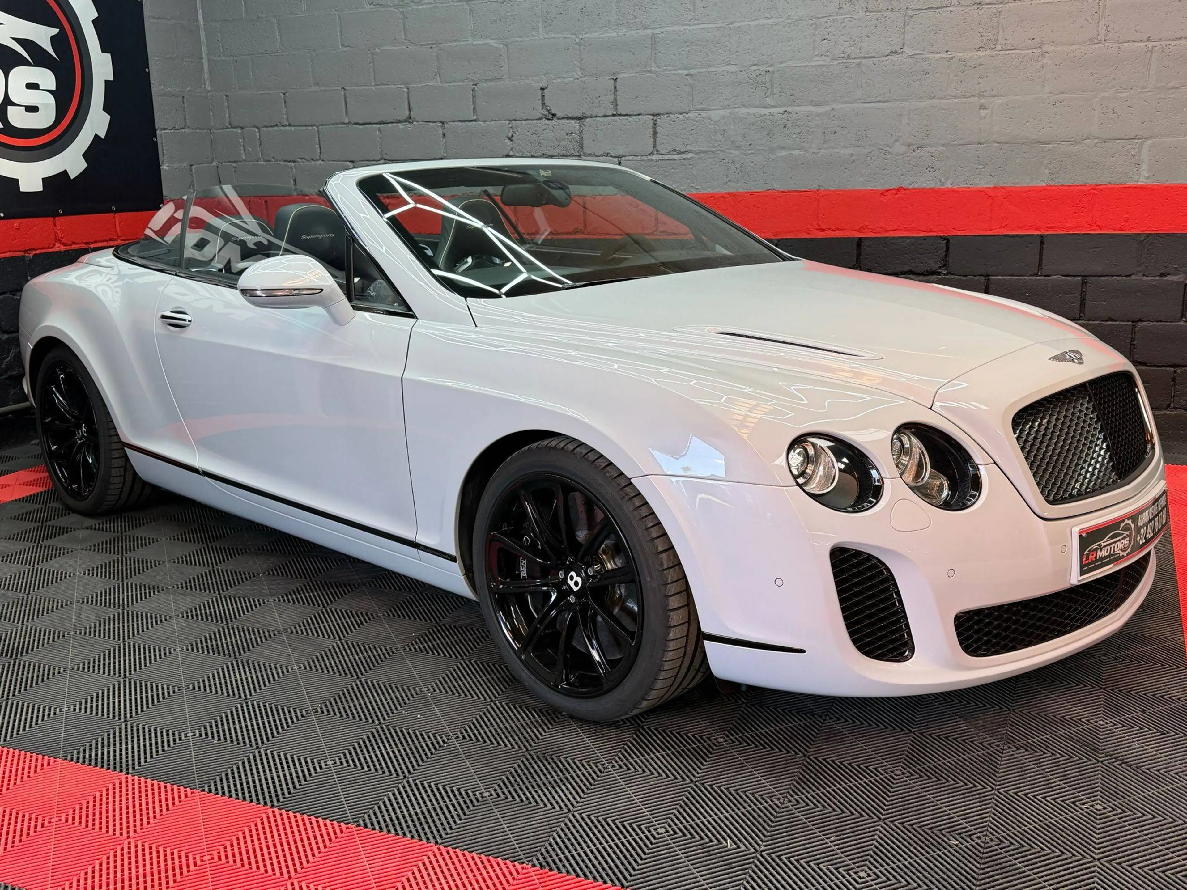 Bentley Continental GTC — photo 3