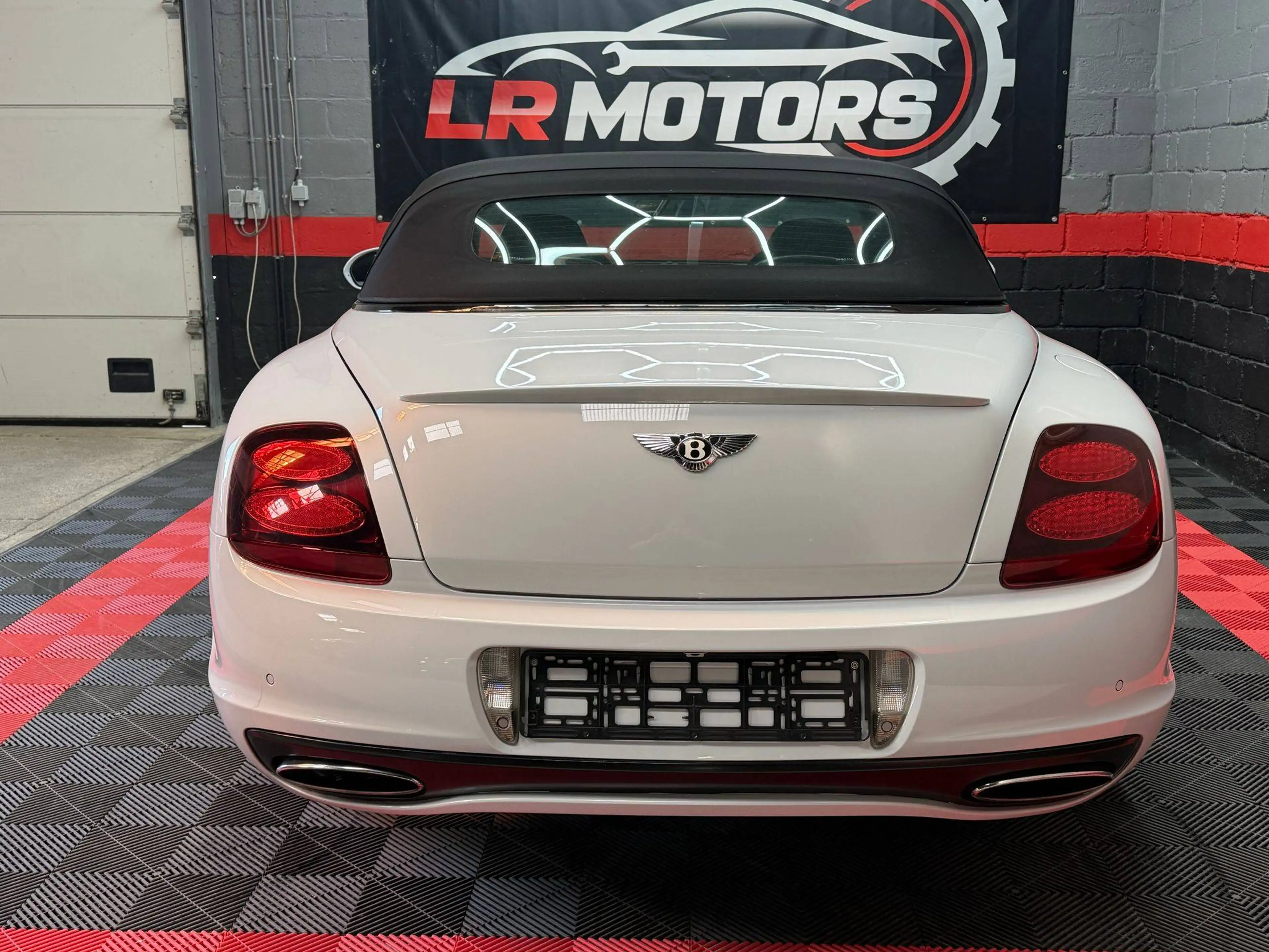 Bentley Continental GTC — photo 8