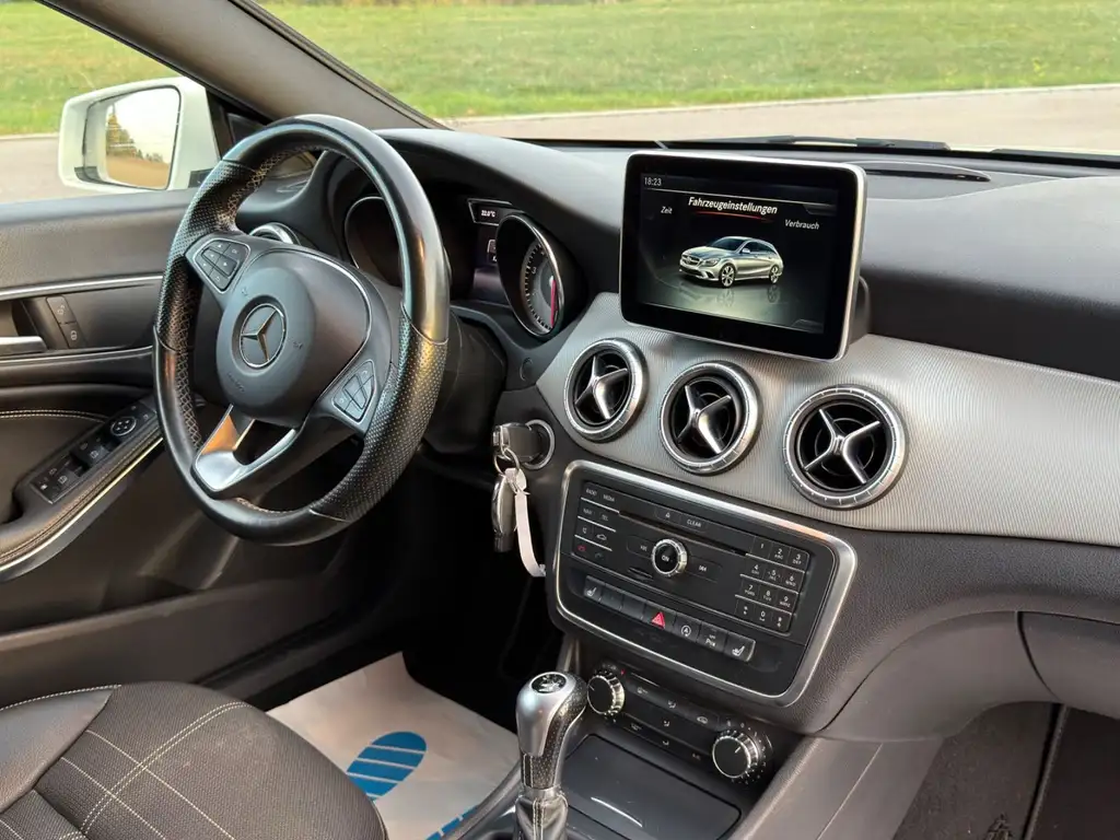 Mercedes-Benz Sonstige CLA Shooting Brake | Xenon | ACC | PDC | Navi Bild 10