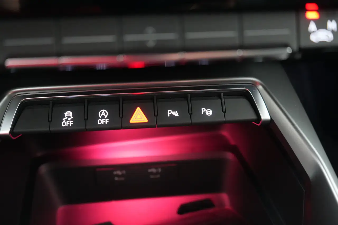 Audi A3 Sedan 30 TDi S-Tronic S-Line Business Ed. Platinum, миниатюра 25
