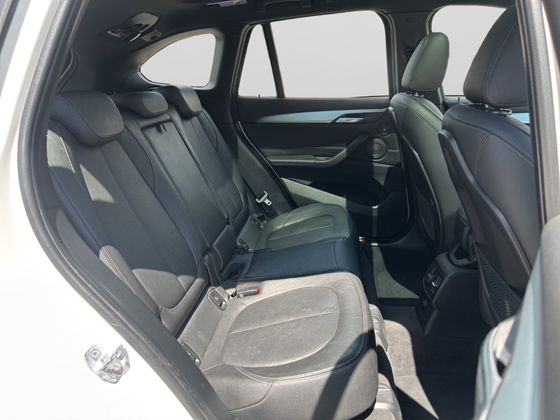 BMW X1 xDrive 25 d M Sport / 1.Hand / LED / PANO — photo 14