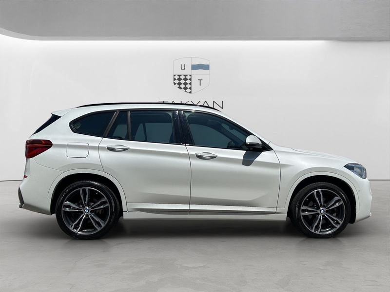 BMW X1 xDrive 25 d M Sport / 1.Hand / LED / PANO — photo 8