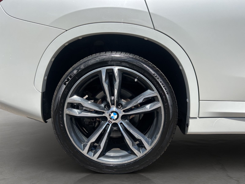 BMW X1 xDrive 25 d M Sport / 1.Hand / LED / PANO — photo 10