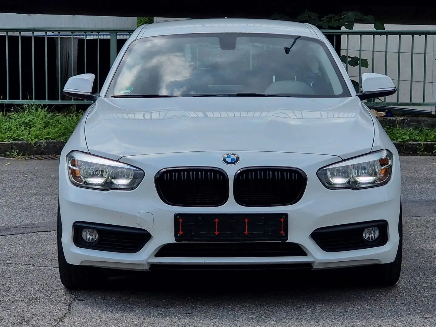 BMW 116 d Advantage **2.Hand*PDC*Sitzheizung* Weiß - 2
