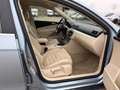 Volkswagen Passat Variant 2.0 TDI * 1 HAND *EURO5 *LEDER Silber - thumbnail 16
