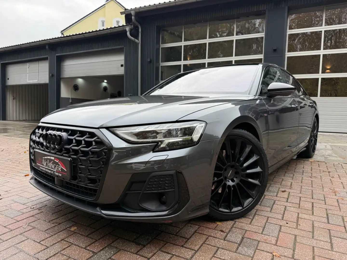 Audi A8 50 TDI quattro S-Line Plus 21 Zoll Grau - 1