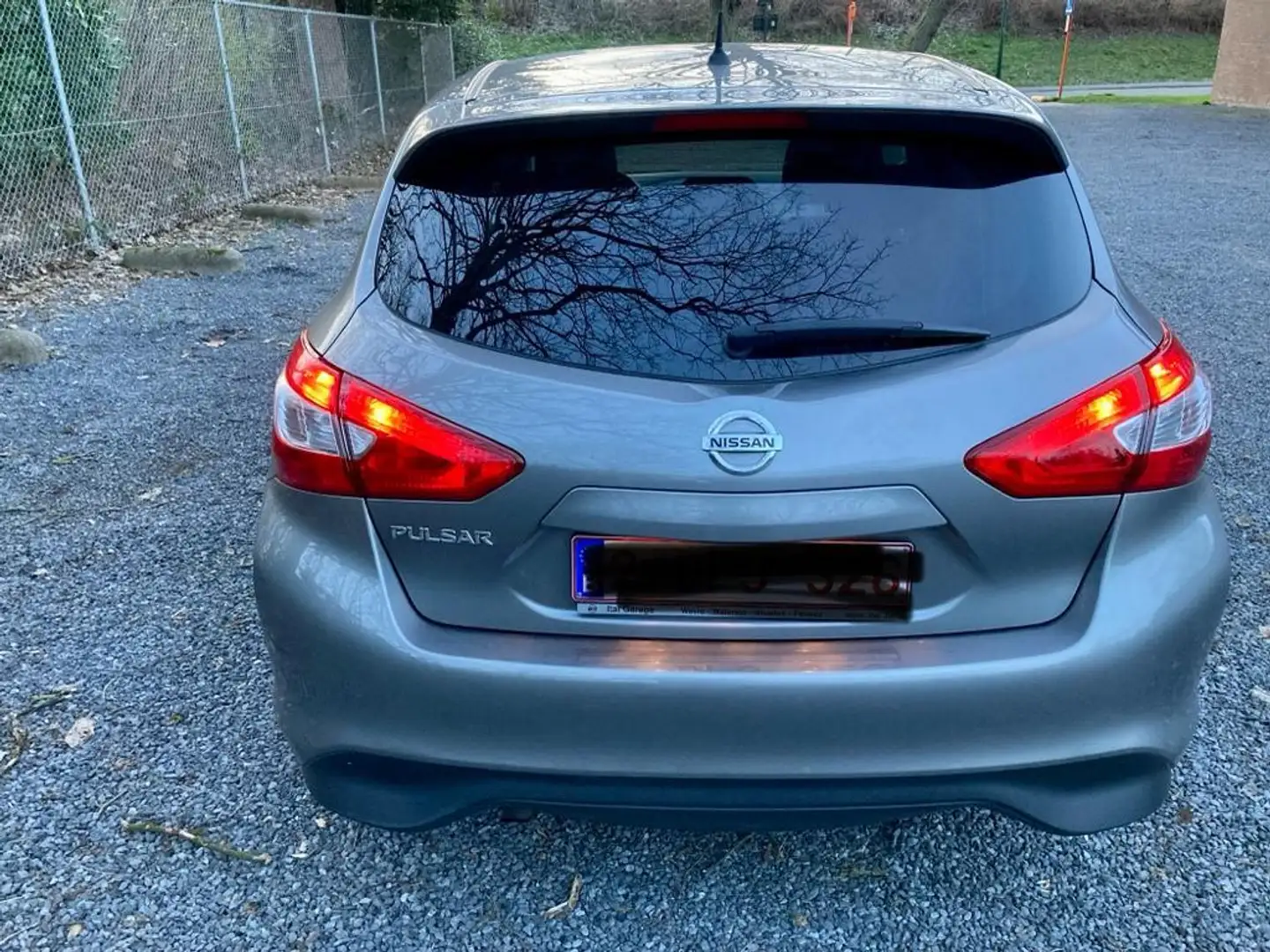 Nissan Pulsar 1.2 DIG-T N-Connecta Gris - 1