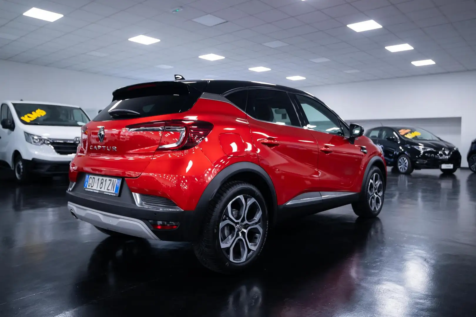 Renault Captur Blue dCi Intens 115 CV EDC - 2