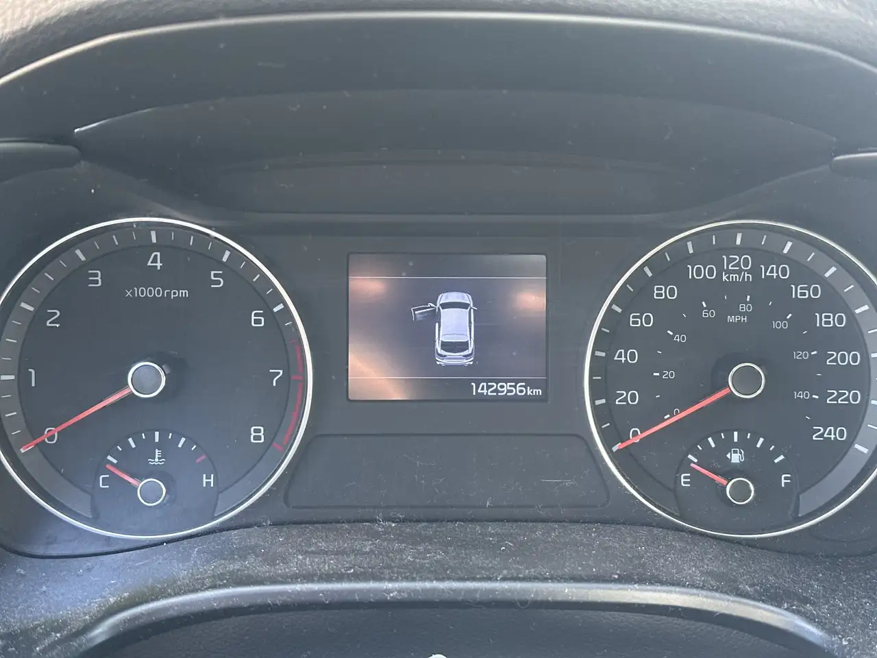 Kia Forte снимка Kia Forte