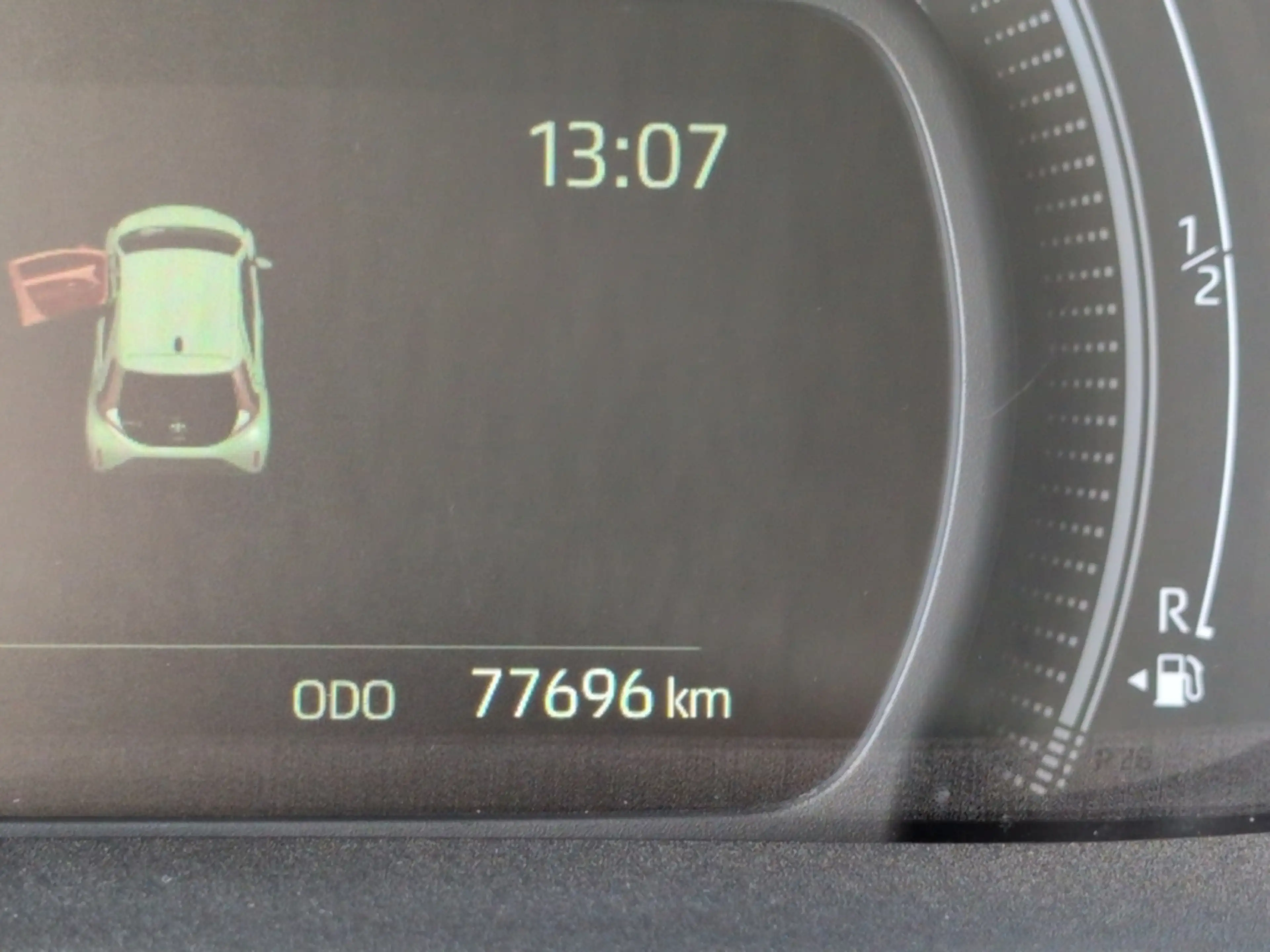 Toyota Aygo X Pulse Apple CarPlay Android Auto Musikstreaming DA — photo 15