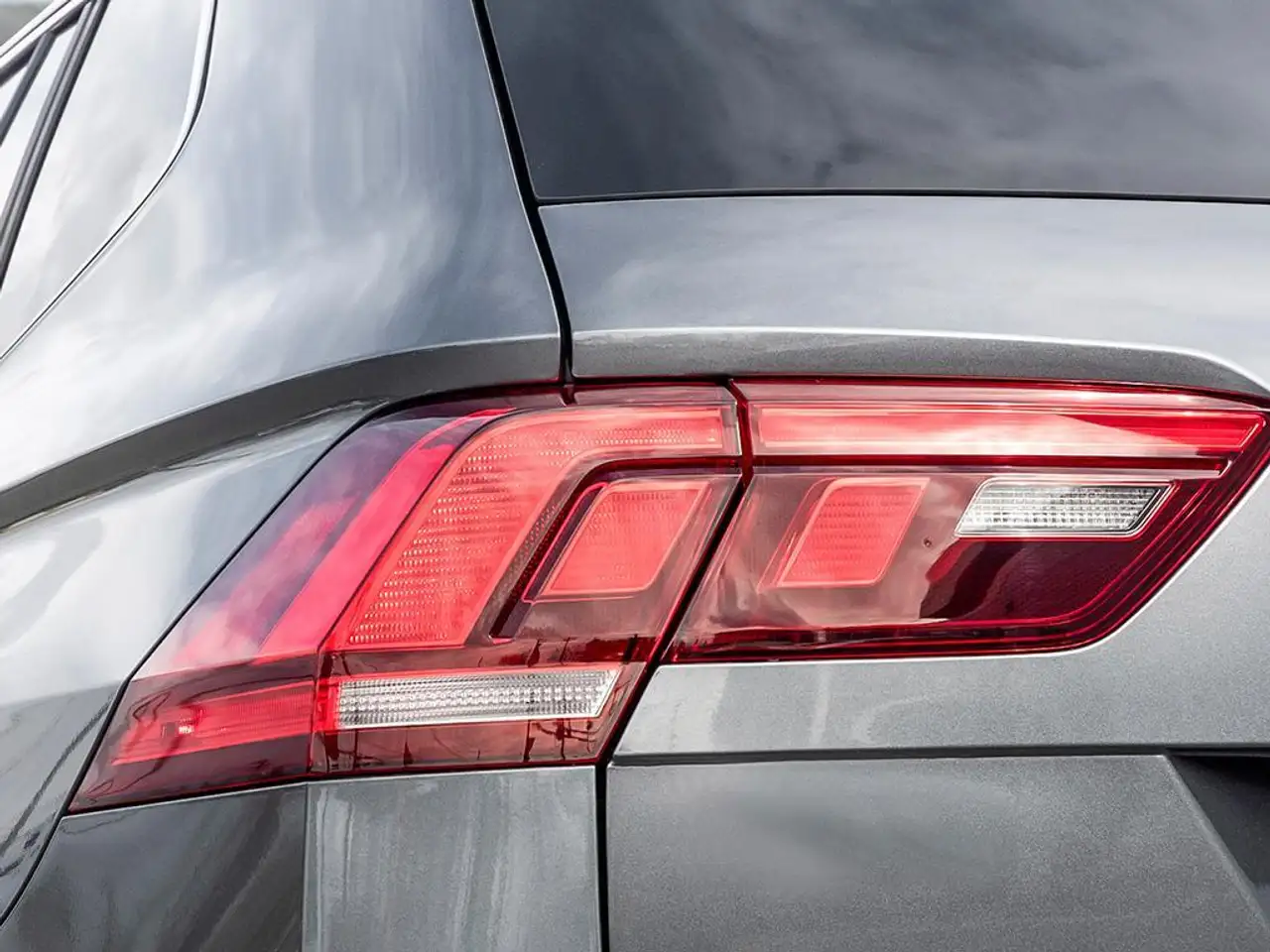 Volkswagen Tiguan снимка Volkswagen Tiguan