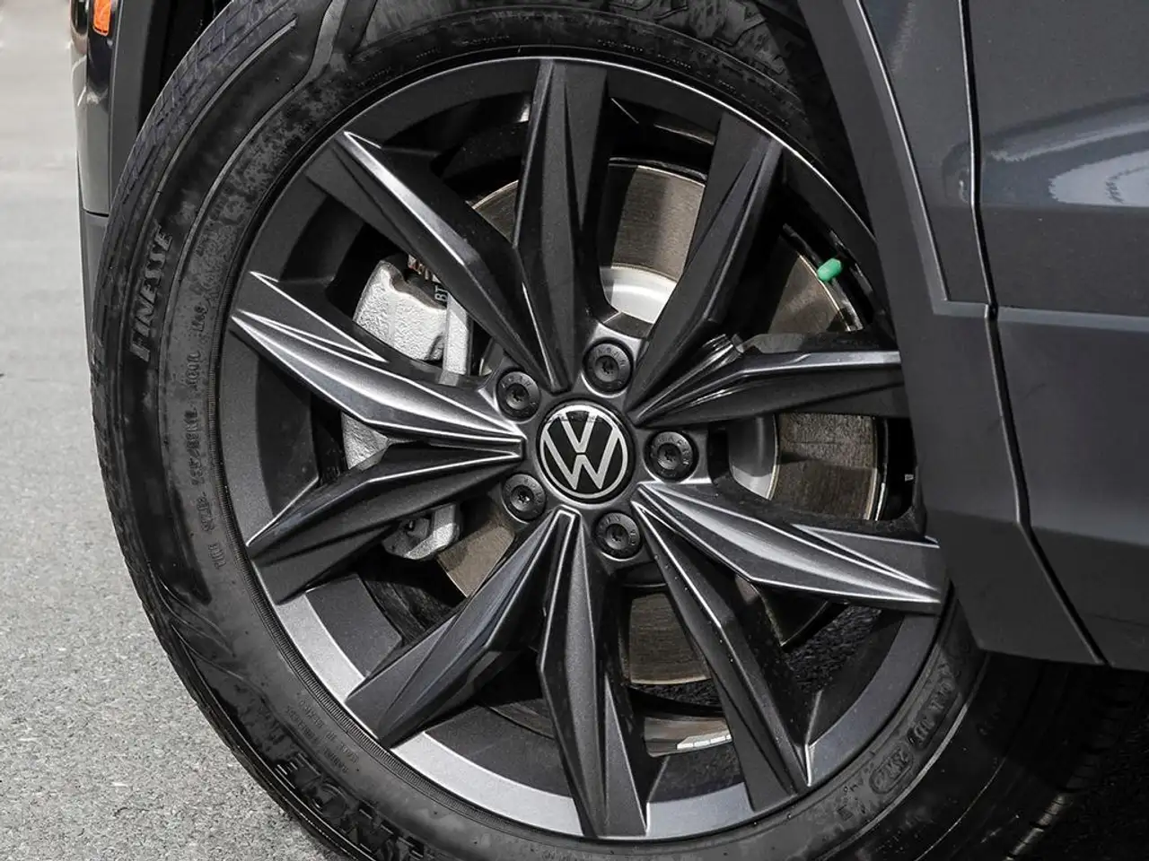 Volkswagen Tiguan снимка Volkswagen Tiguan