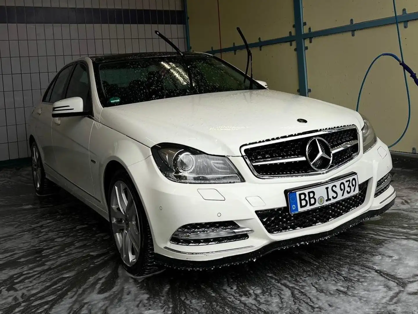 Mercedes-Benz C 350 C 350 4Matic (BlueEFFICIENCY) 7G-TRONICAvantgarde Weiß - 2