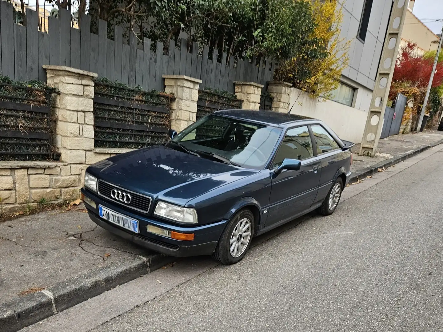 Audi Coupe Coupé 2.0 E Grün - 1