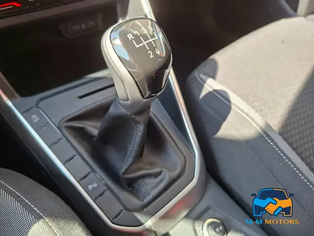 Volkswagen Polo view 13