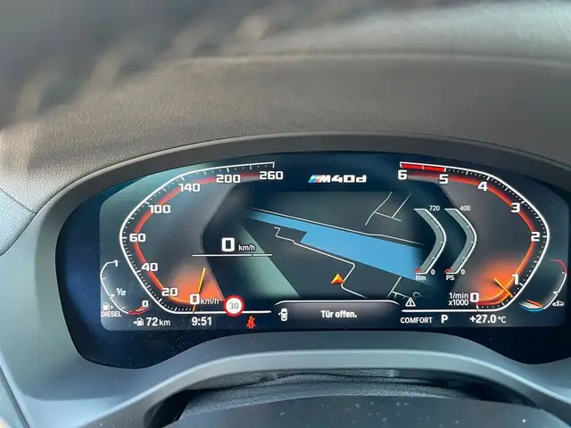 BMW X3 M view 15