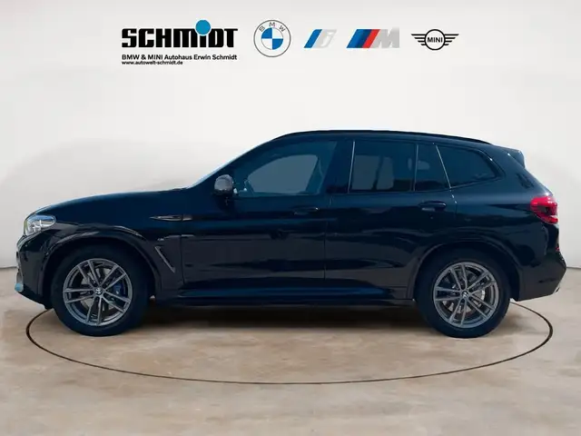 BMW X3 M view 3