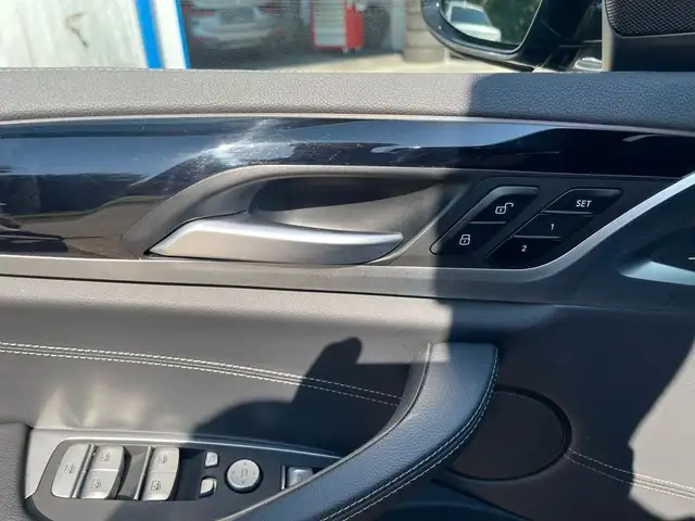 BMW X3 M view 9