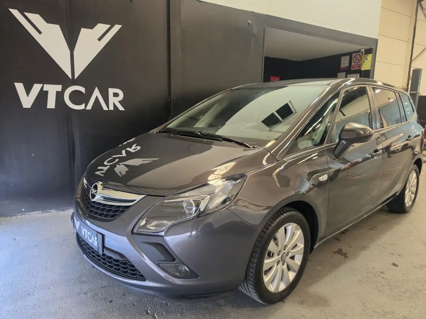 Opel Zafira Tourer 2.0CDTi Selective 130 Gris - 2