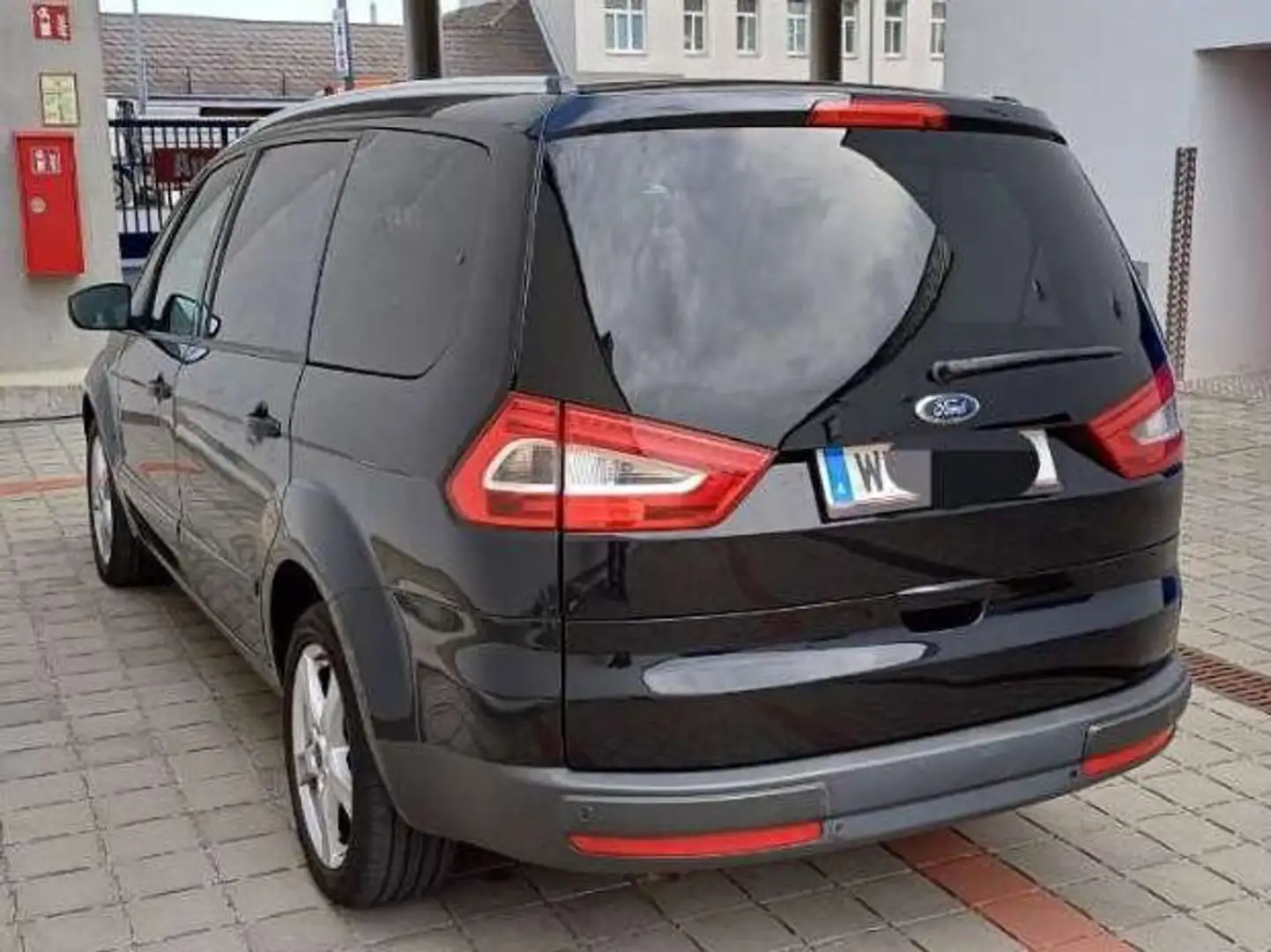 Ford Galaxy Trend 2,0 TDCi DPF Černá - 2