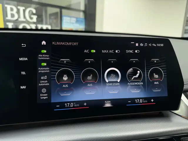 BMW X1 view 10