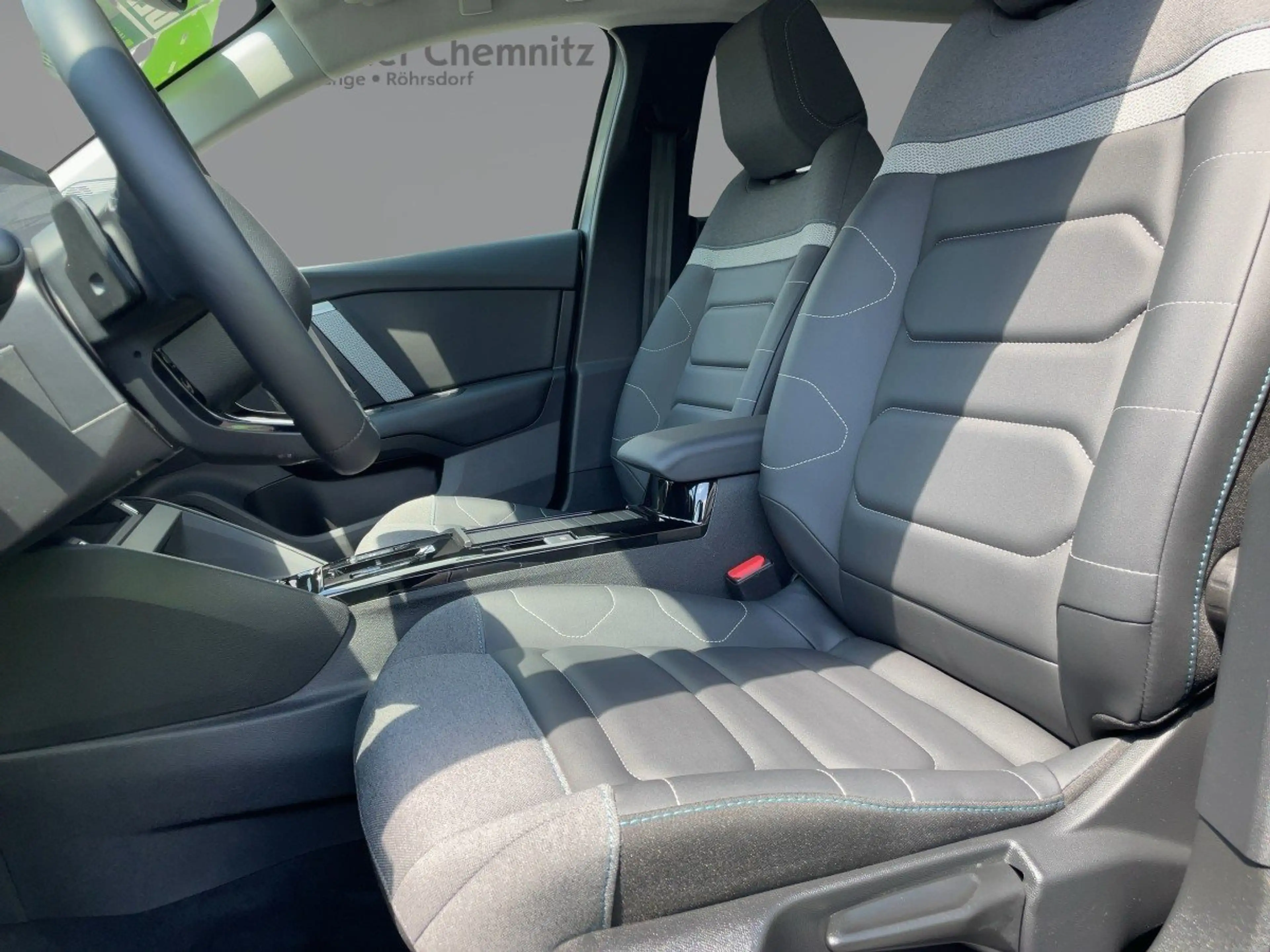 Citroen C4 X AT8 130 Max HUD/FullLED/Navi/SHZ/Kamera — photo 15