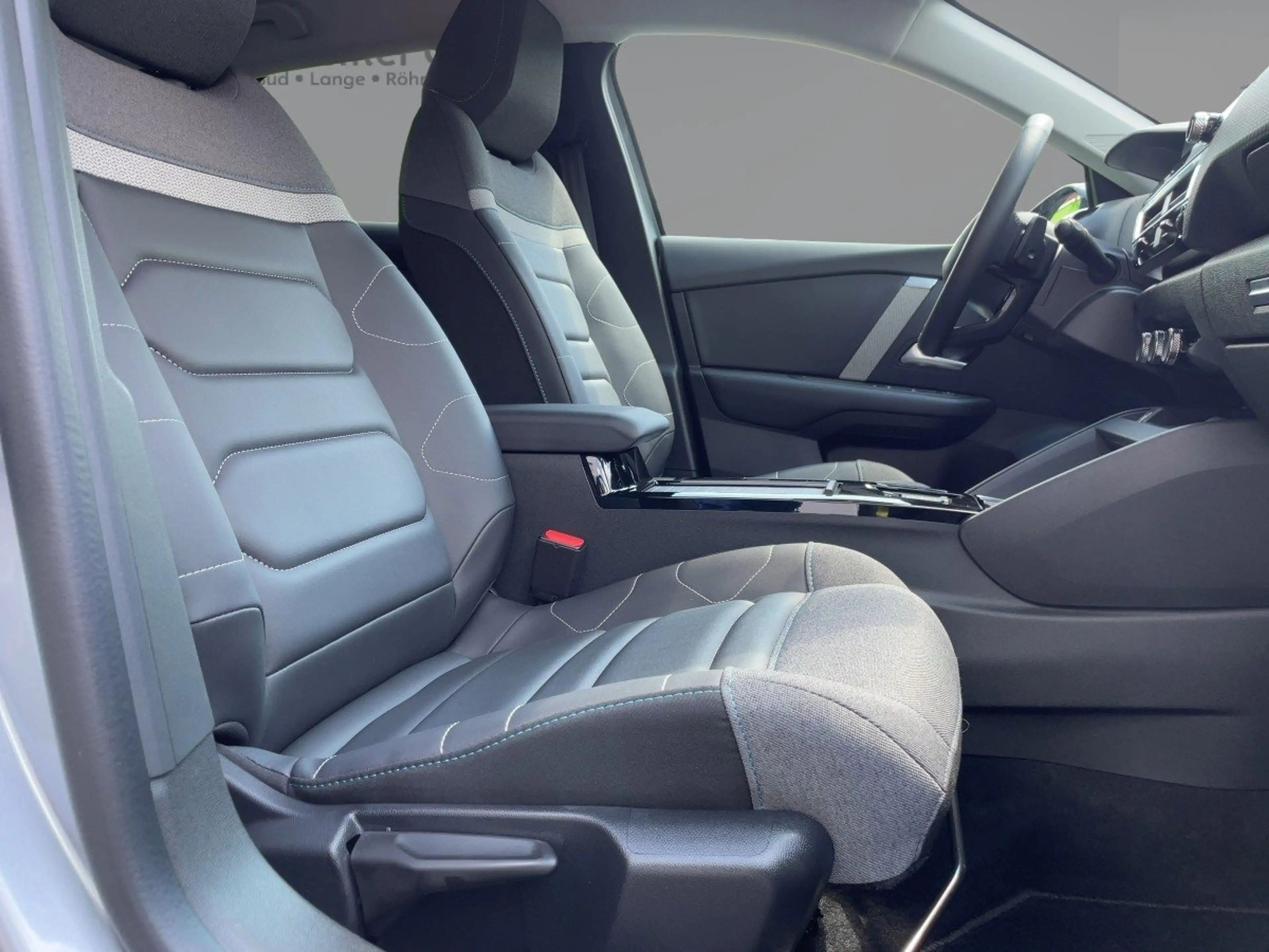 Citroen C4 X AT8 130 Max HUD/FullLED/Navi/SHZ/Kamera — photo 10